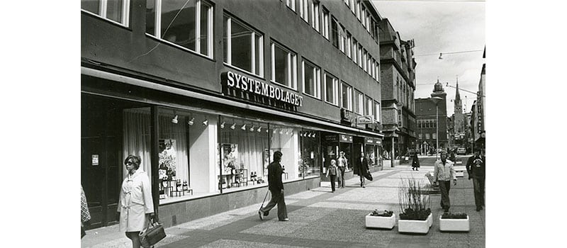 Butiksexteriör mot gata Tidpunkt: 1970-1979; Deponent: Systembolaget / Systembolaget AB; Motiv-ID: DA-2015-065286-SYS000304