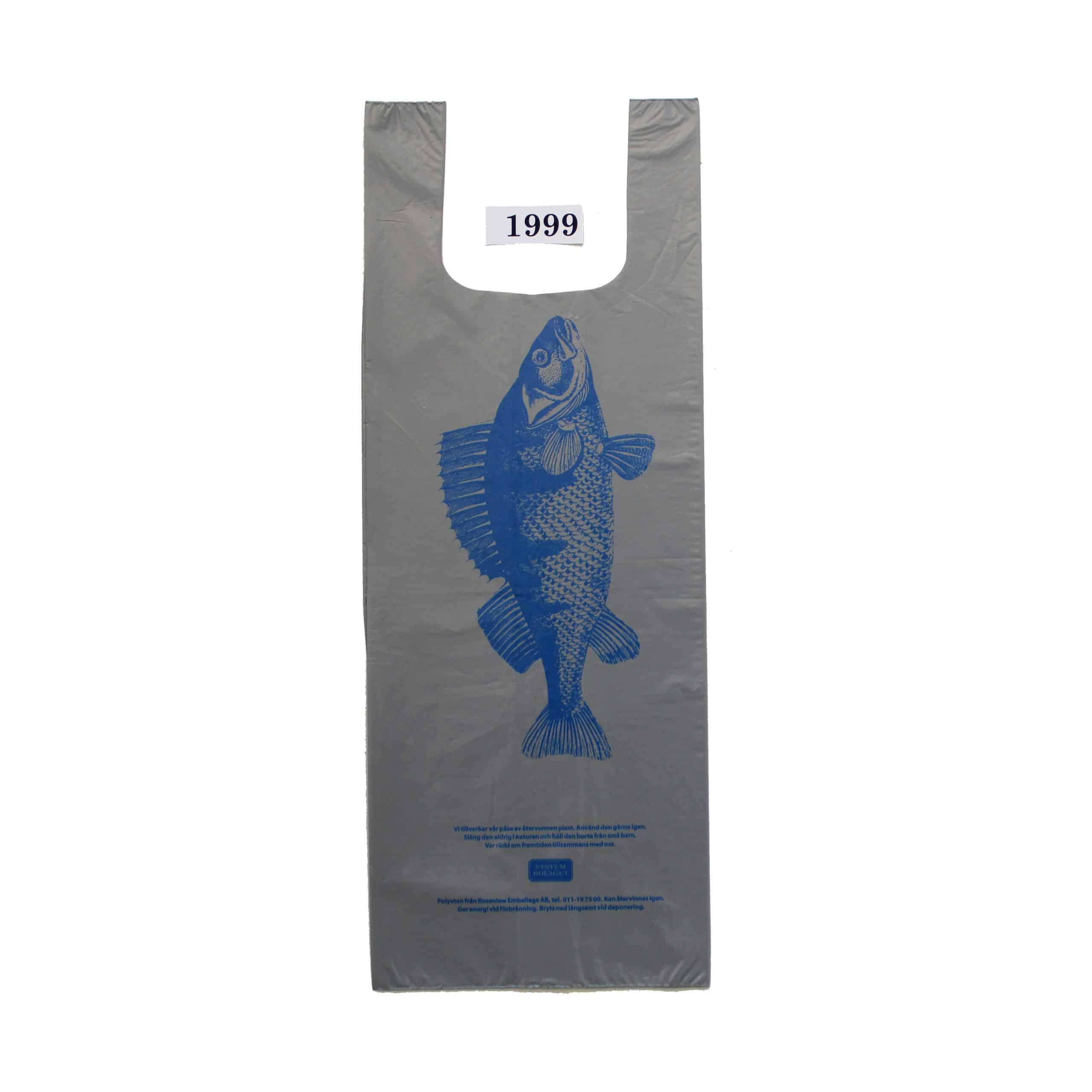 Grå plastpåse med blått tryckMotiv, fisk och skaldjur.Tidpunkt: 1999; Deponent: Systembolaget / Systembolaget AB; Motiv-ID: SYS010130